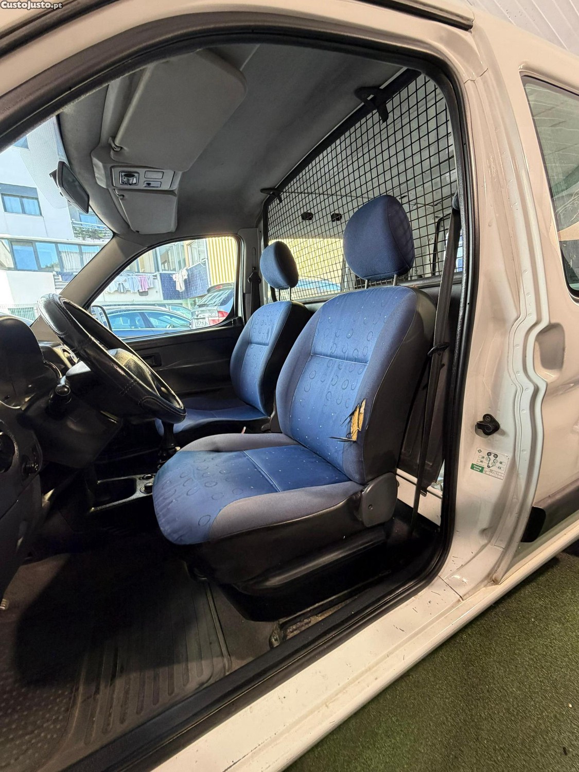 Peugeot Partner 1.9 D . 2 Lugares — fotografia 3