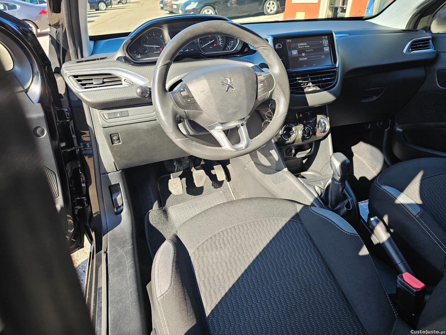 Peugeot 208 1.6 HDI STYLE BLUEHDI — fotografia 7