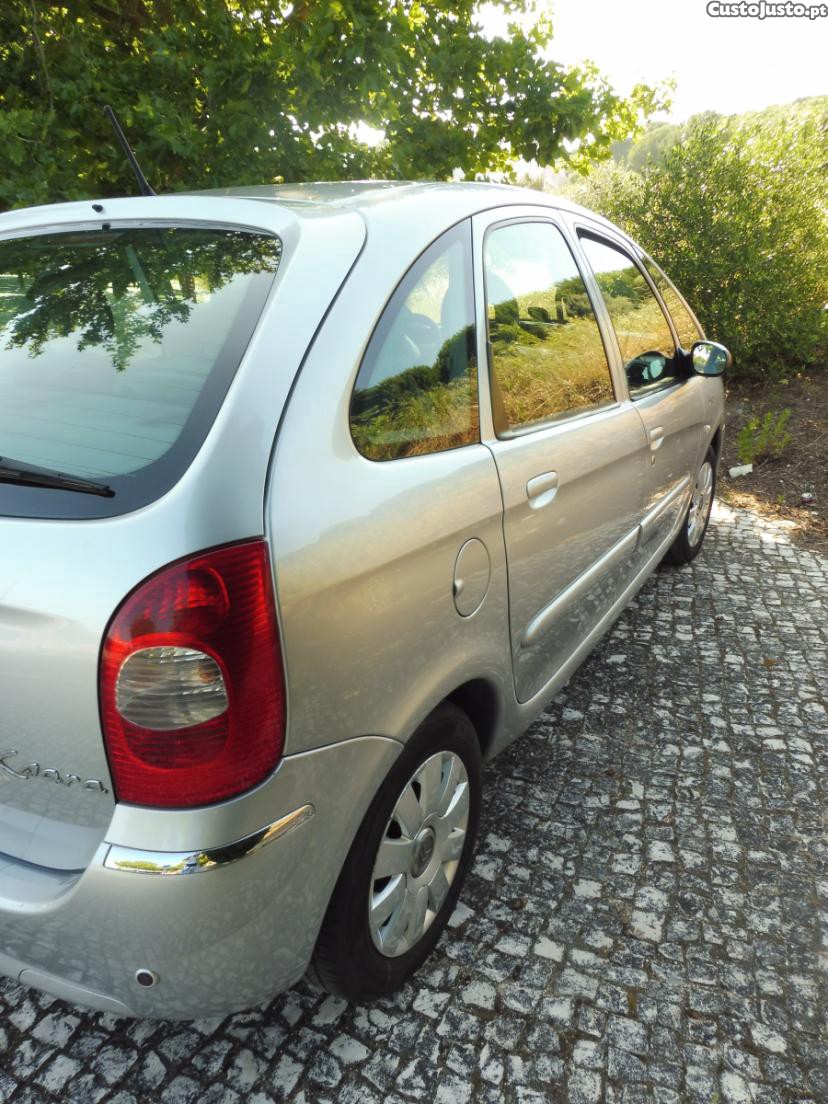 Citroën Picasso 1.6HDI "selo" Barato com menos de DUZENTOS mil km — fotografia 3