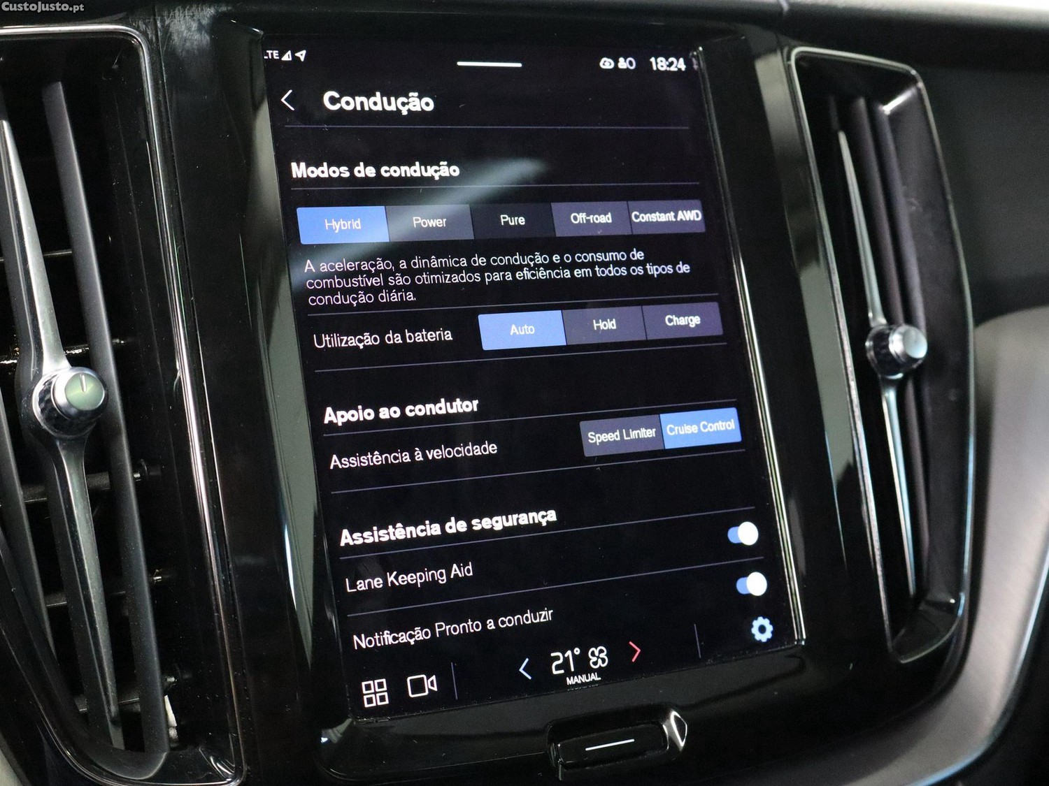 Volvo XC 60 2.0 T6 PHEV Inscription AWD — fotografia 17