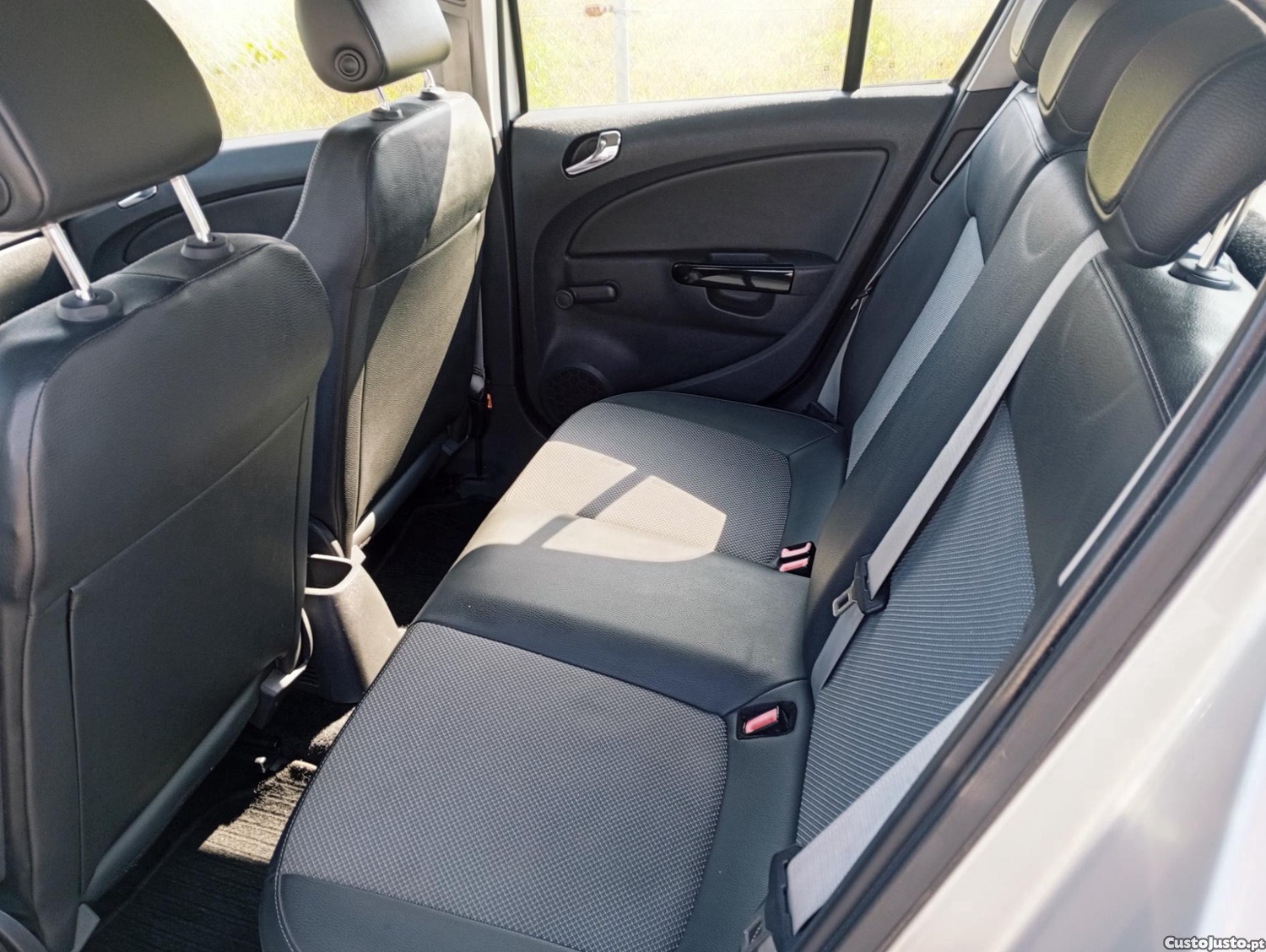 Opel Corsa Carro — fotografia 4
