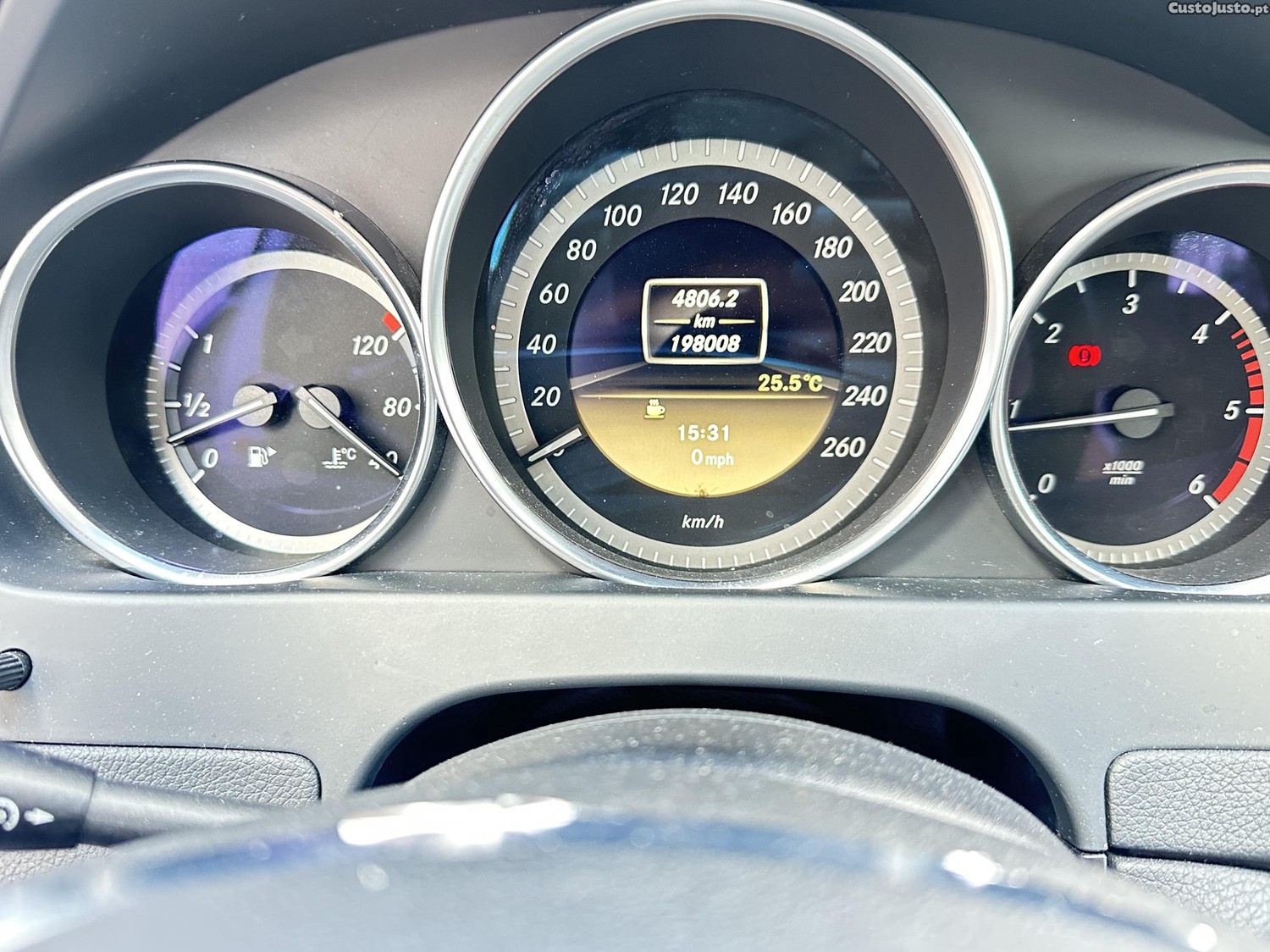 Mercedes-Benz C 220 Avantgarde — fotografia 3