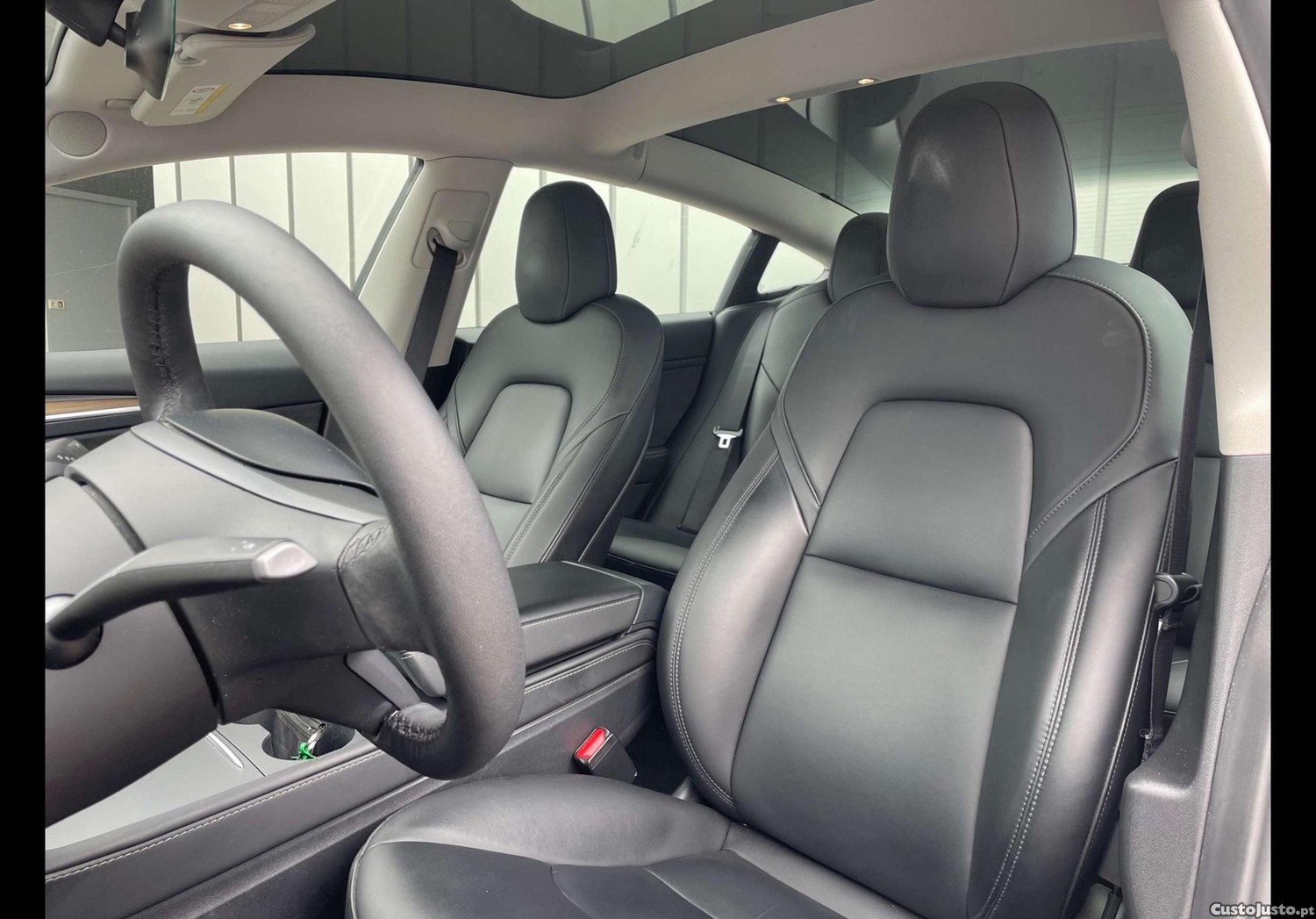 Tesla Model 3 Standard Range Plus — fotografia 5