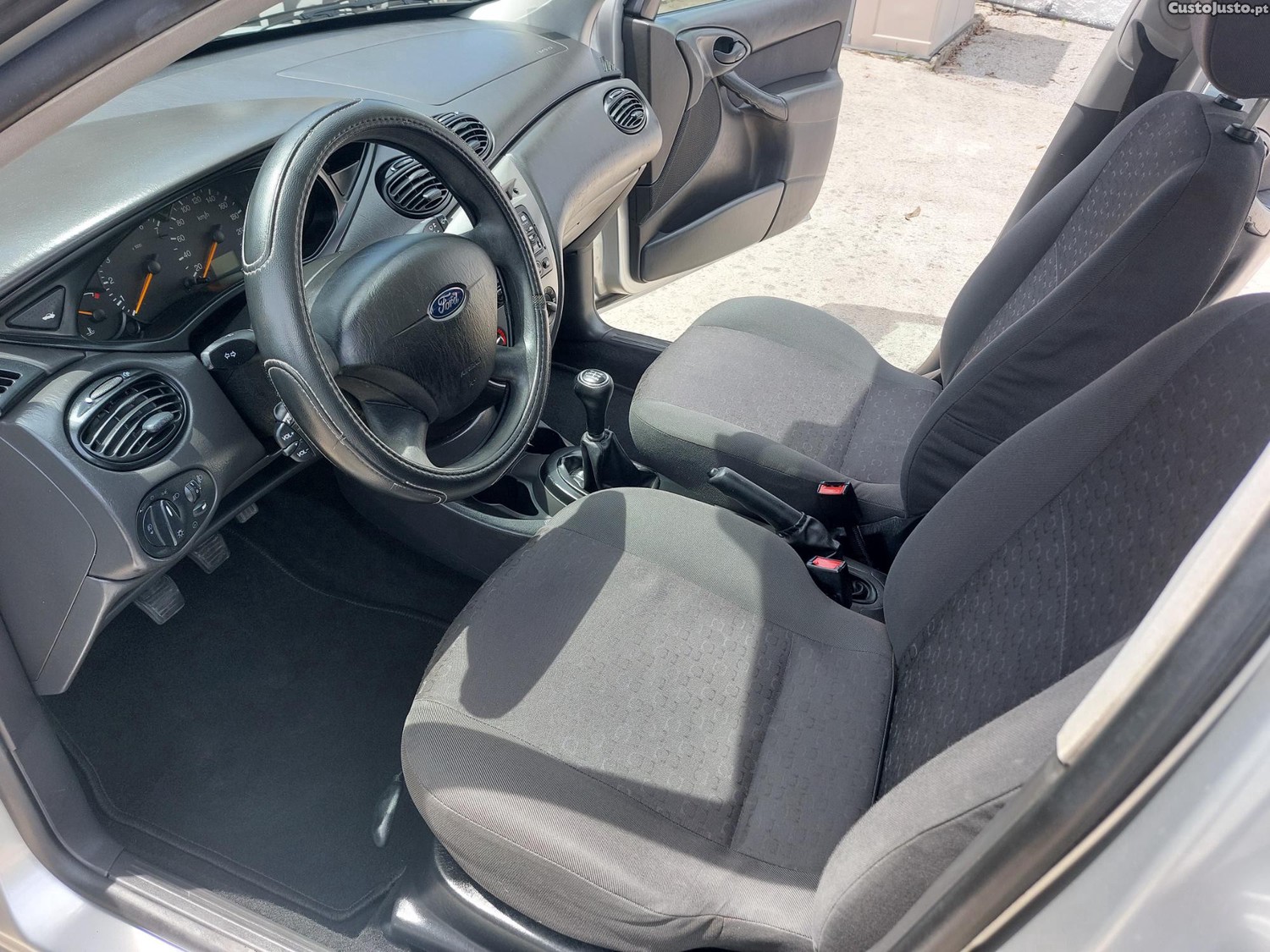 Ford Focus SW 1.4 16v 75cv, a.c, j.l.l, bom estado — fotografia 11