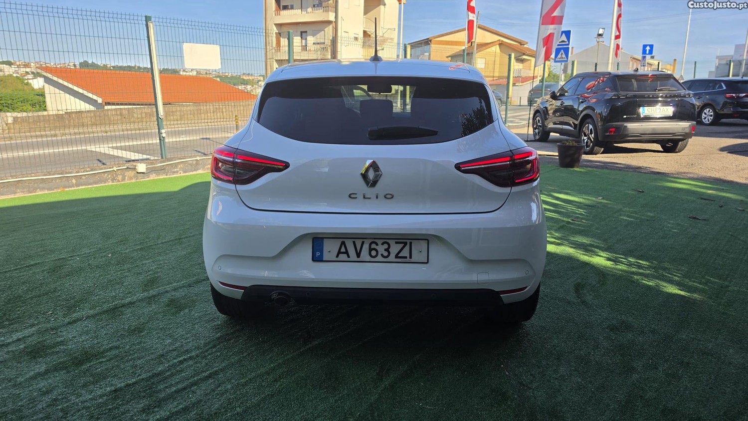 Renault Clio - 23 foto 5
