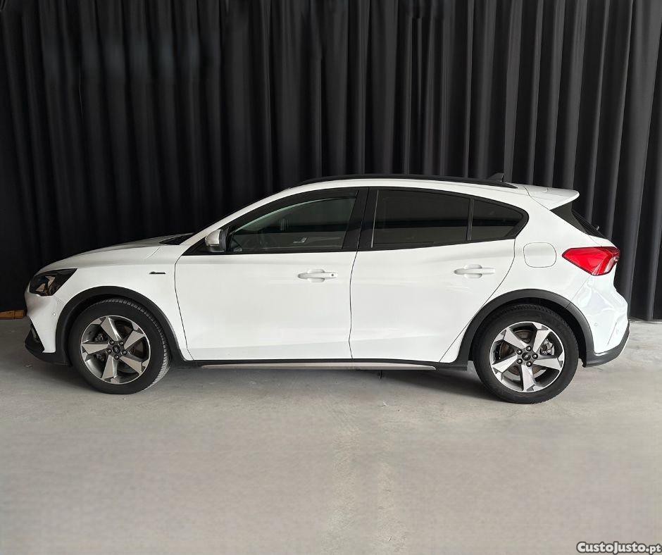 Ford Focus 1.5 TDCi EcoBlue Active X — fotografia 16