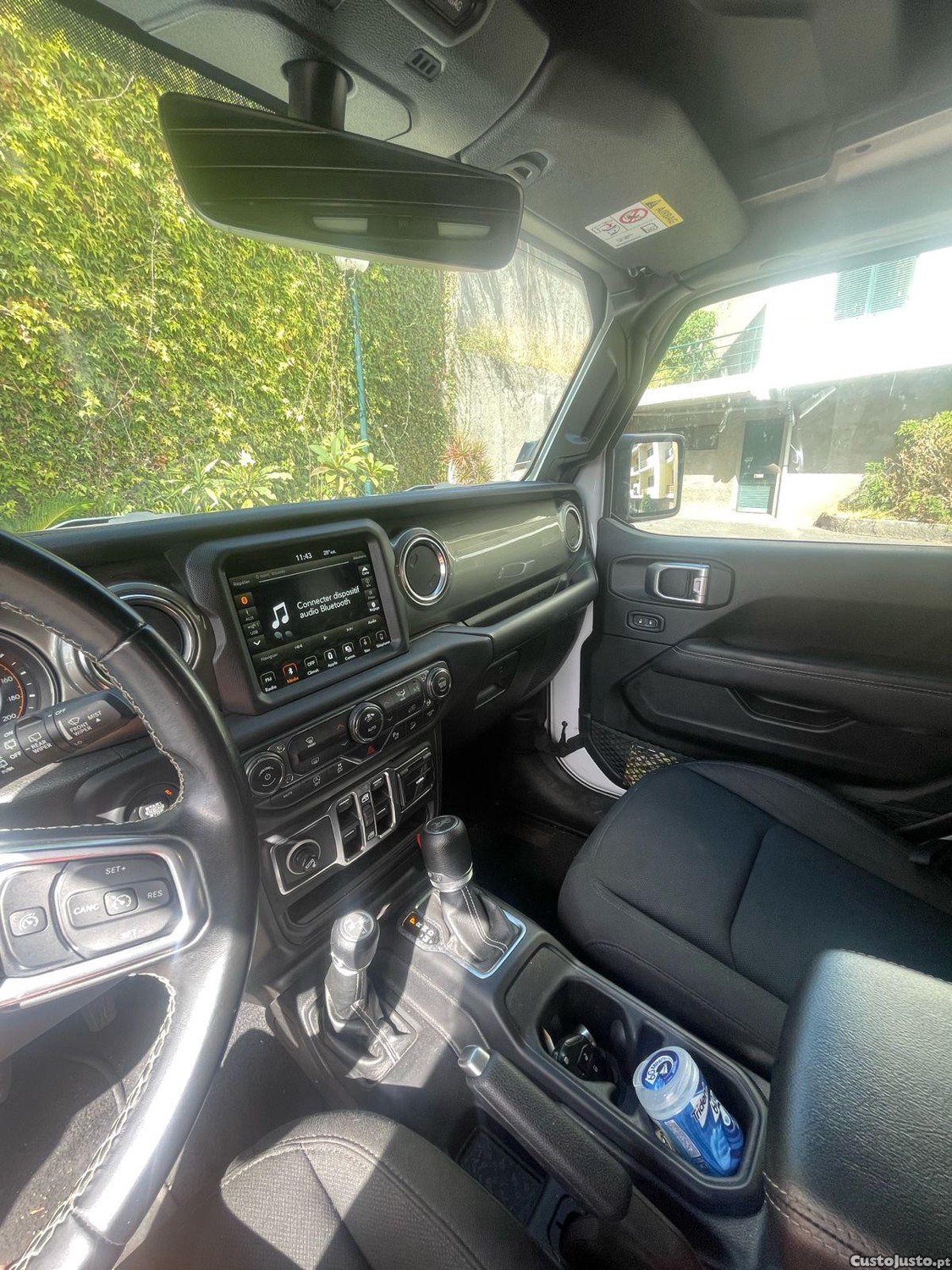 Jeep Wrangler UNLIMITED III . 2.0 L SAHARA — fotografia 3