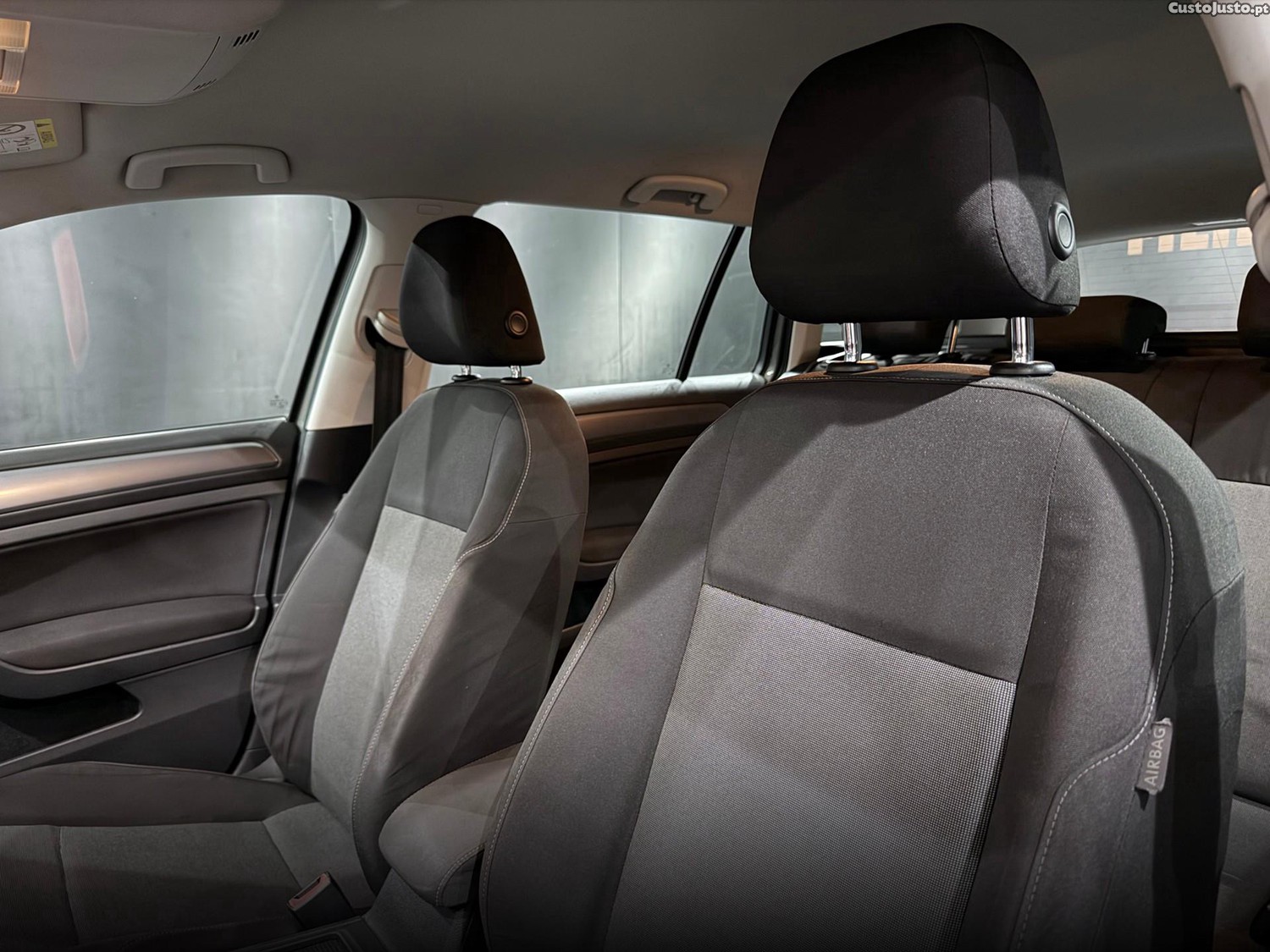 Volkswagen Golf Variant 1.6 TDi BlueMotion Confortline — fotografia 10