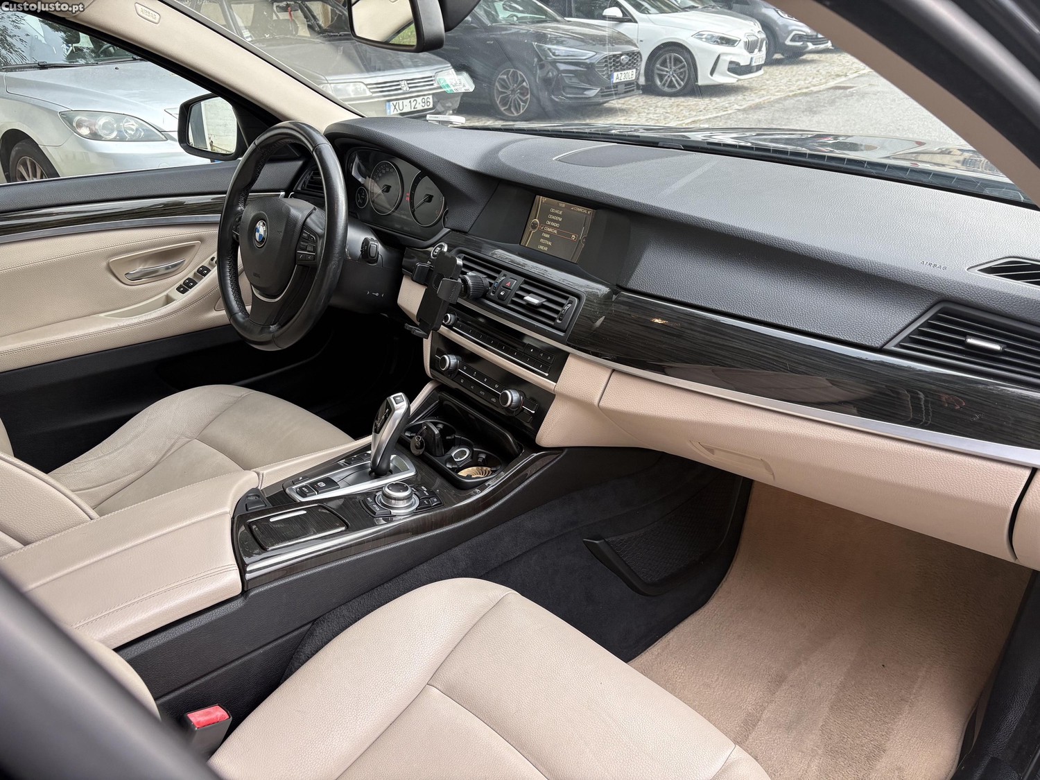 BMW 520 Touring Automática — fotografia 6