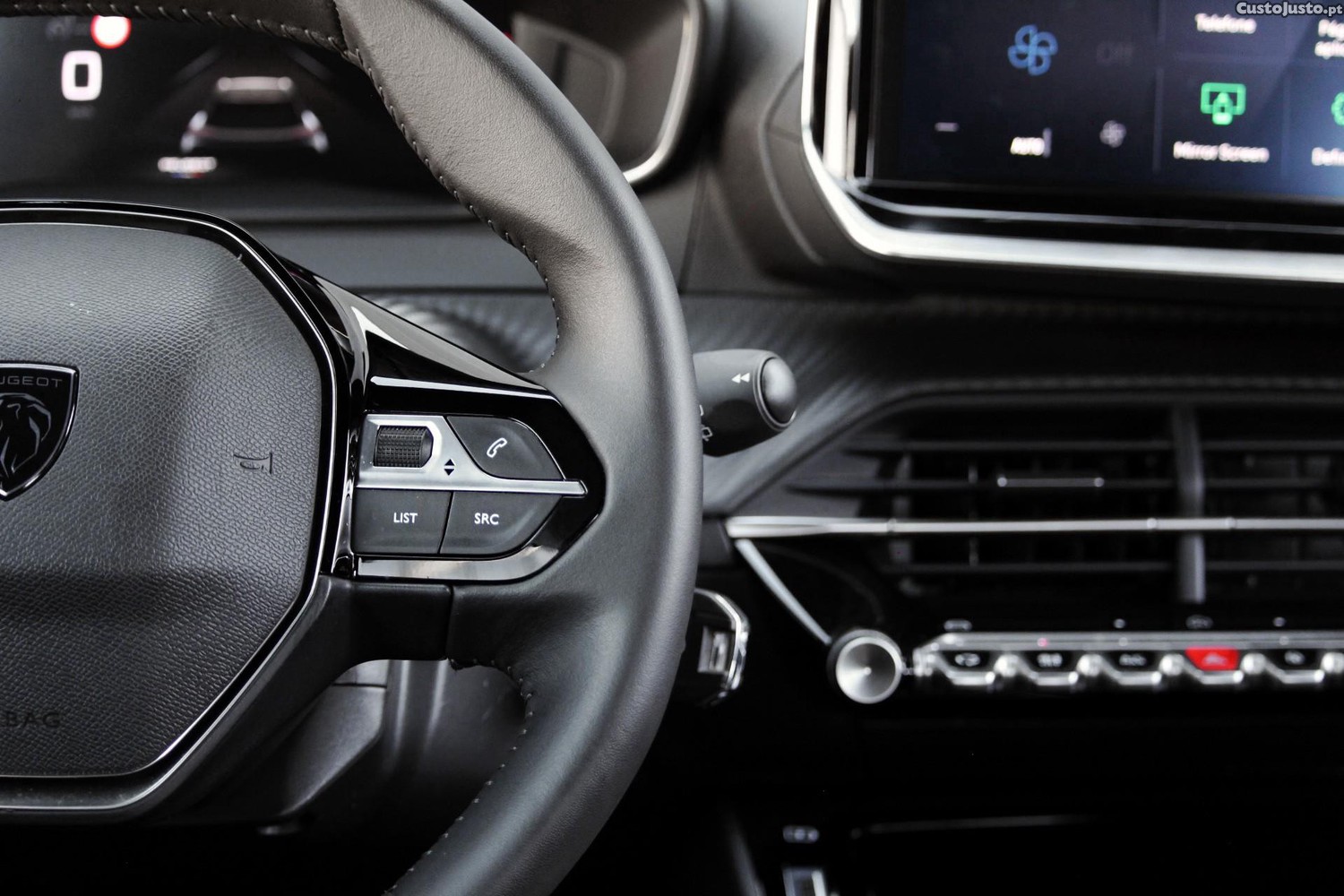 Peugeot 2008 1.2 Allure — fotografia 7