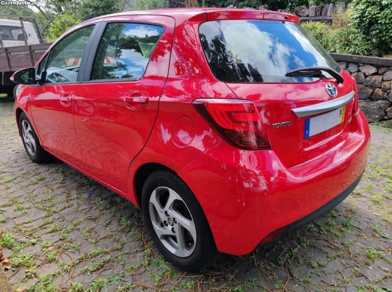 Toyota Yaris HSD 1.5 Hybrid — photo 3