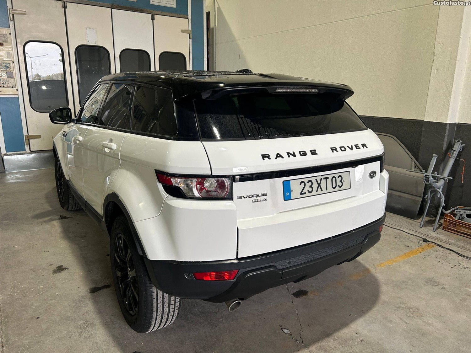 Land Rover Range Rover Evoque eD4 Pure - 14 foto 3