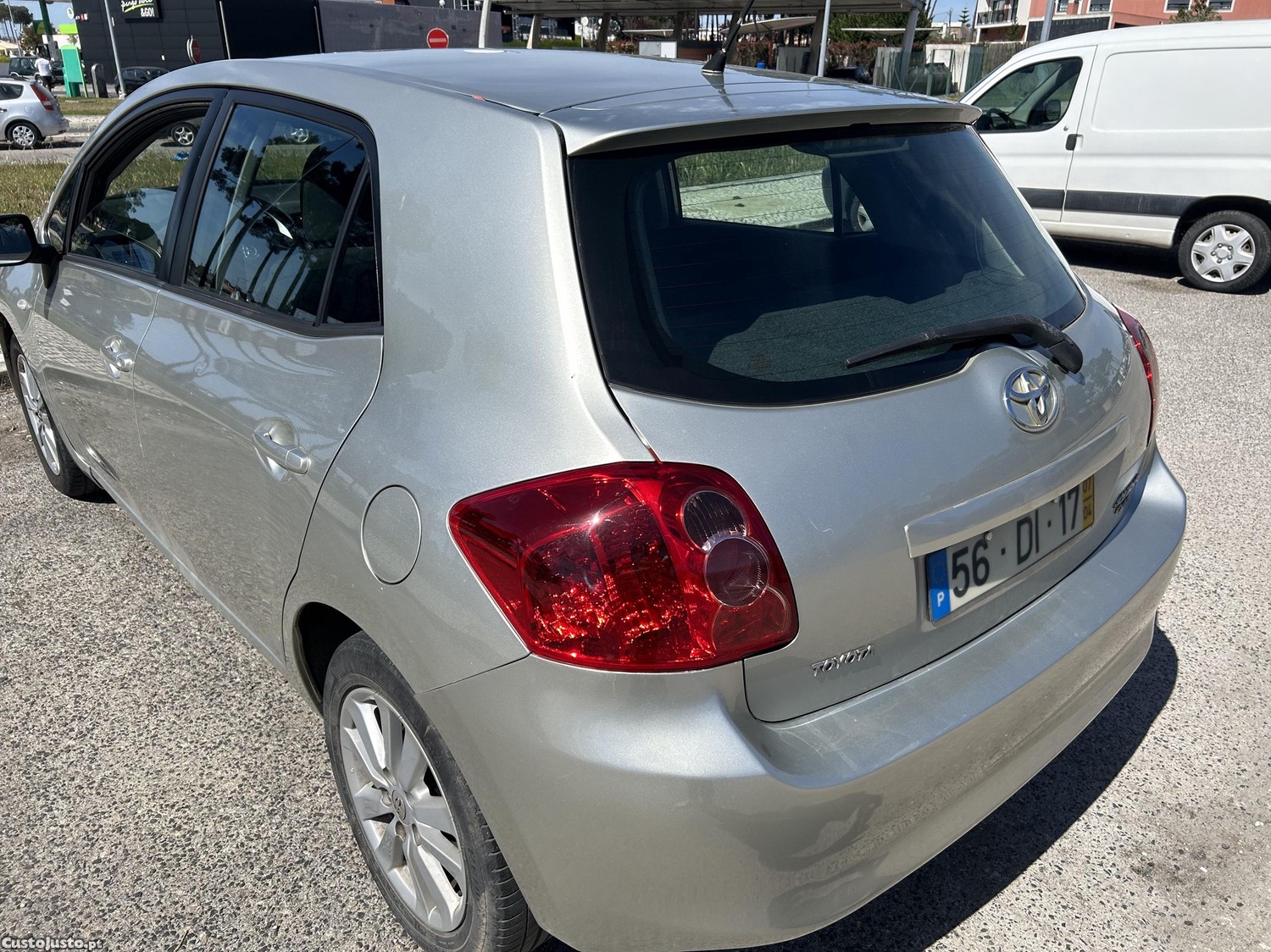 Toyota Auris 1.4D-4D Automático , Sol - 07 foto 3