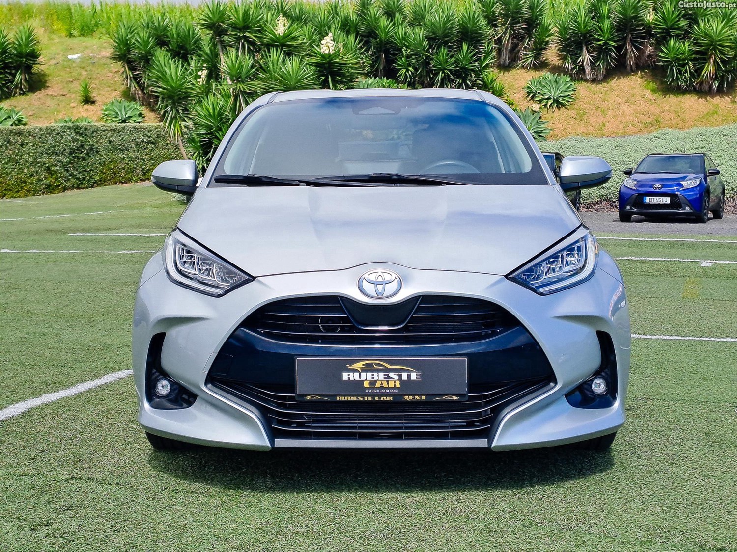 Toyota Yaris 1.5HDF EXCLUSIVE 116CV HIBRIDO/GASOLINA 2025 — fotografia 18