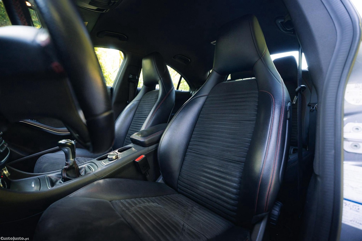 Mercedes-Benz CLA 200 CDi AMG Line — fotografia 5