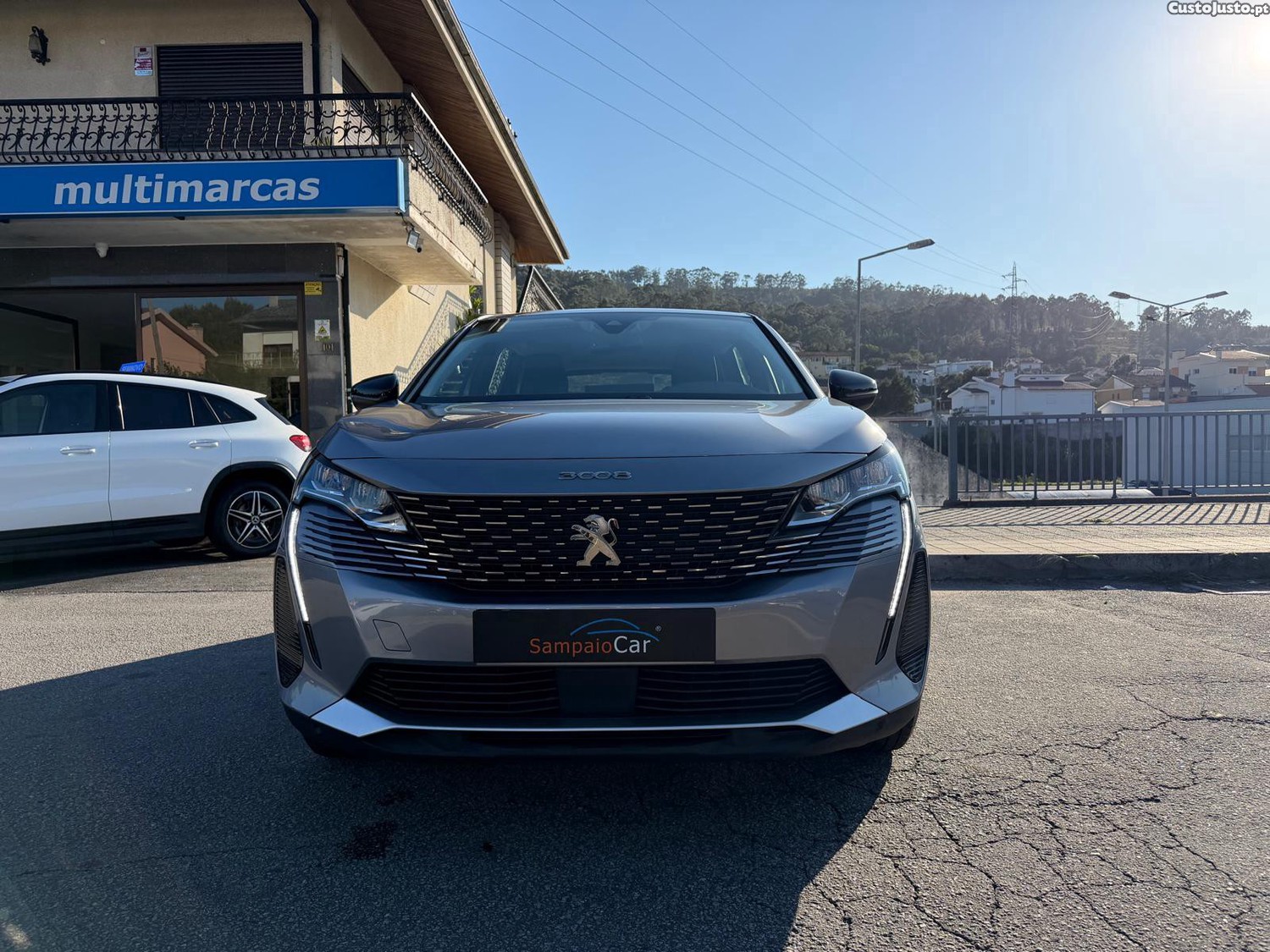 Peugeot 3008 1.5 BlueHDi Active Pack — fotografia 25