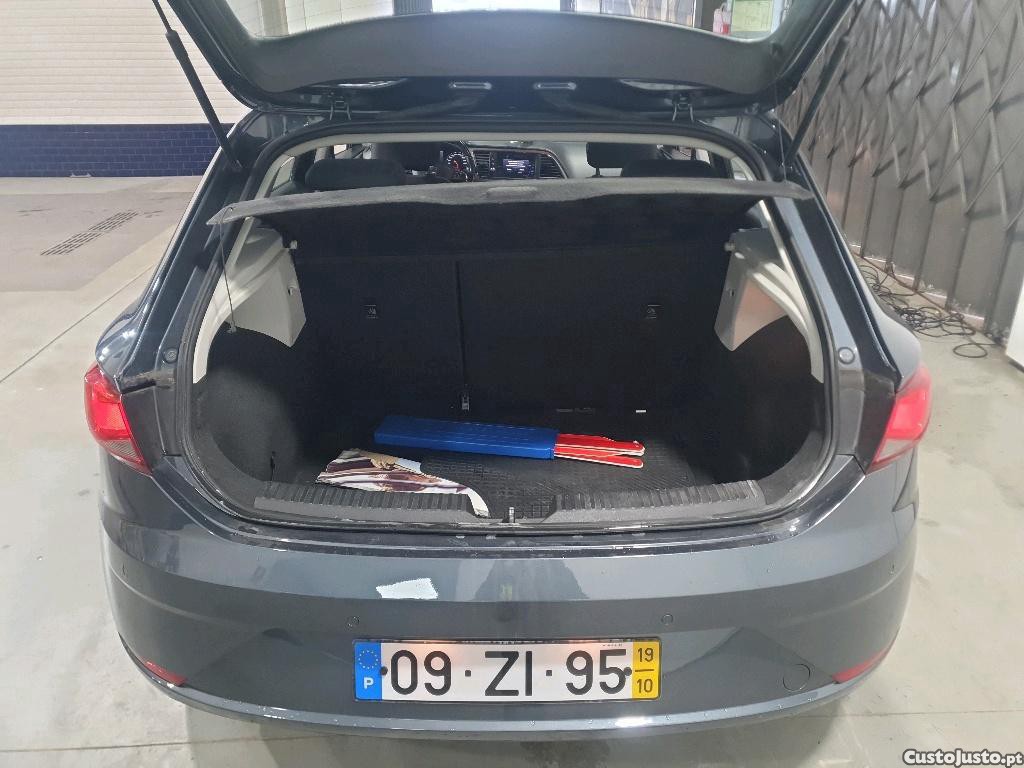 SEAT Leon 1.6 TDI Style 115cv — fotografia 22