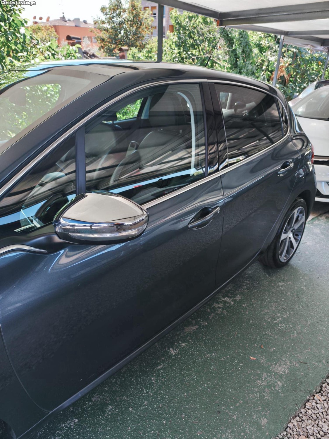 Peugeot 208 1.2 plueTech Allure — fotografia 11
