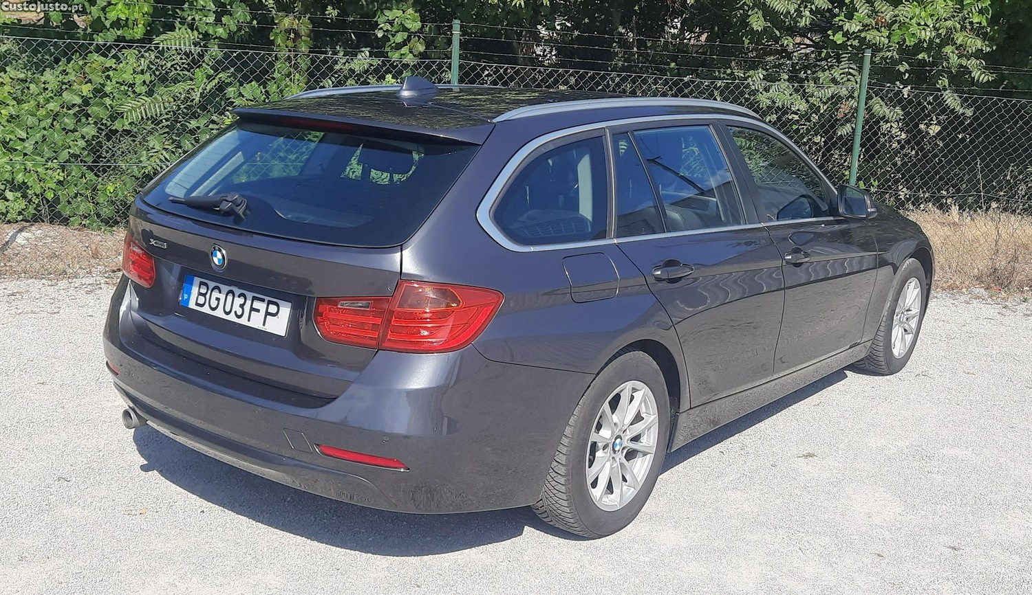 BMW 318 Xdrive — fotografia 8