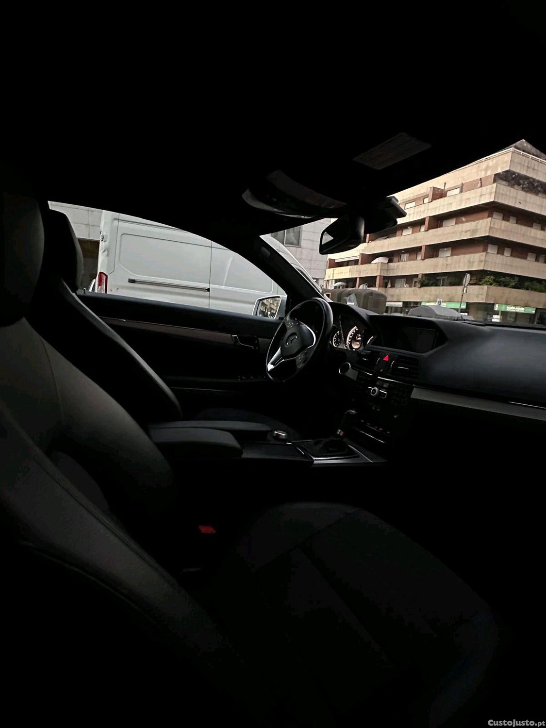 Mercedes-Benz E 200 E200 — fotografia 7