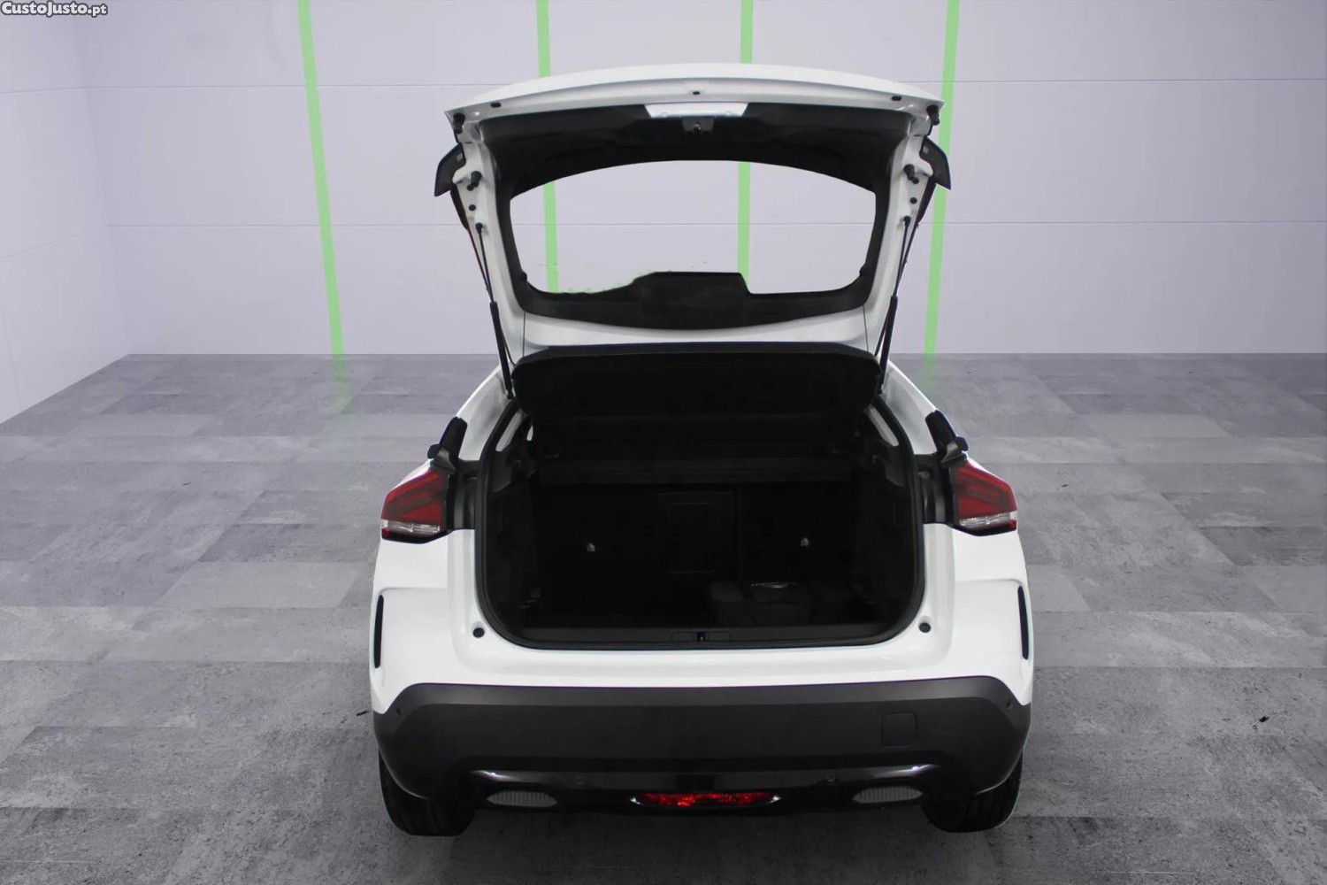 Citroën e-C4 50 kWh Shine — fotografia 11