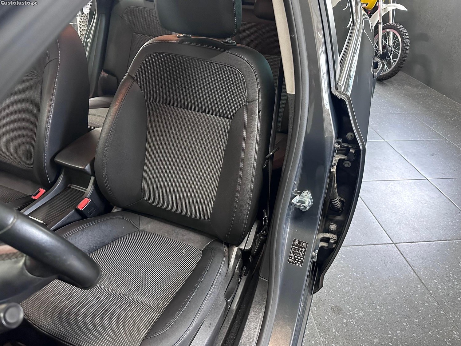 Opel Astra Sports Tourer 1.6 CDTi Cosmo S/S — fotografia 11