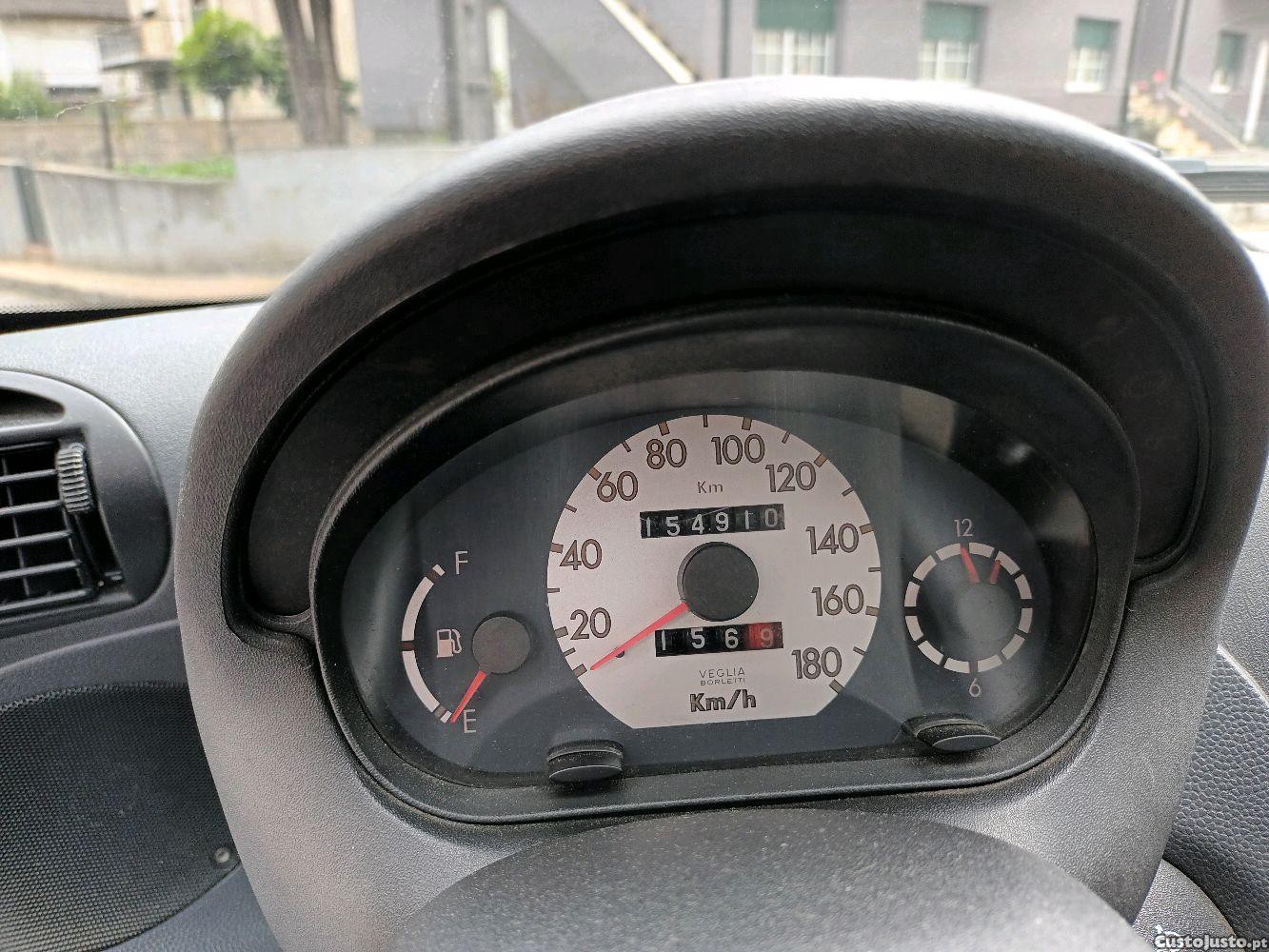 Fiat Seicento 1.1 gasolina 54 cvsport — fotografia 4