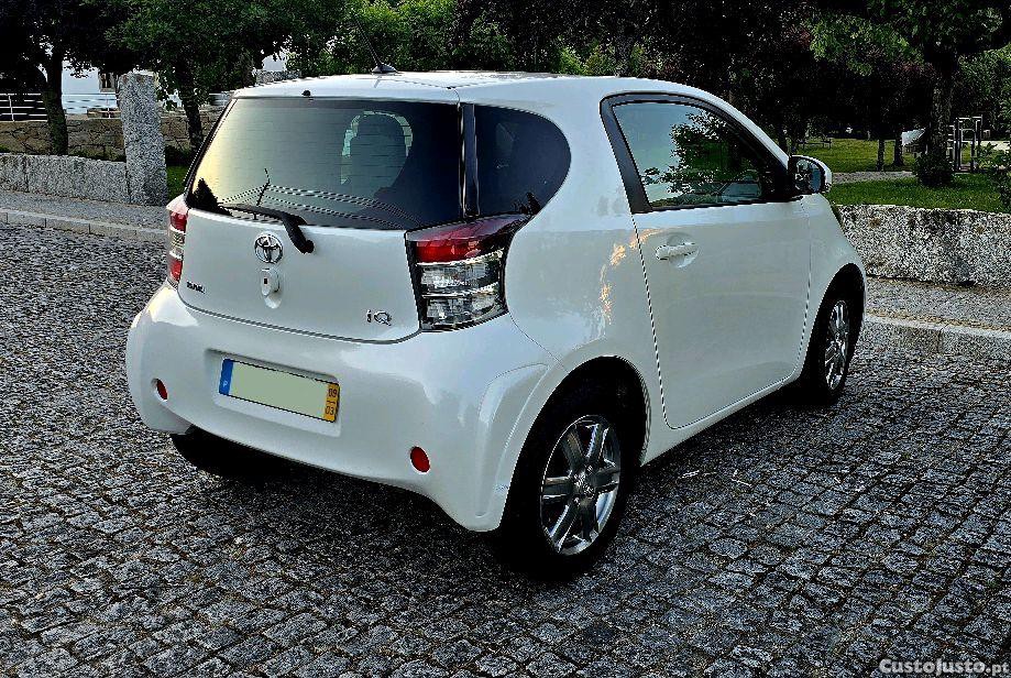 Toyota iQ 1.0 vvti — fotografia 4