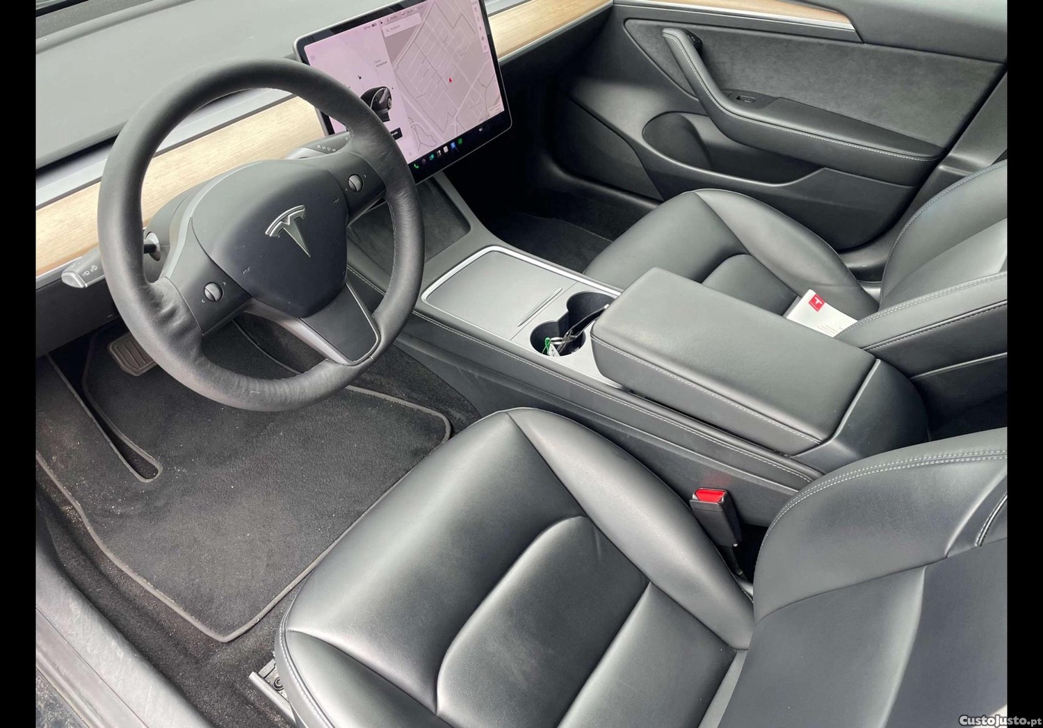Tesla Model 3 Standard Range Plus — fotografia 3