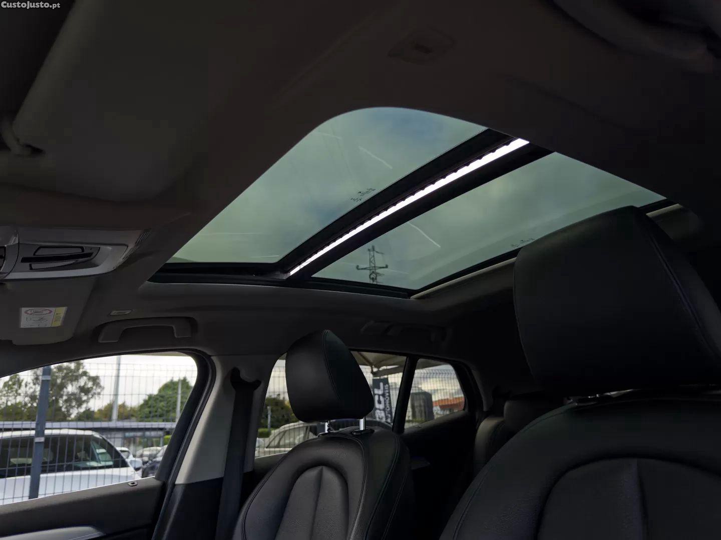 BMW X2 16 d sdrive auto — fotografia 14