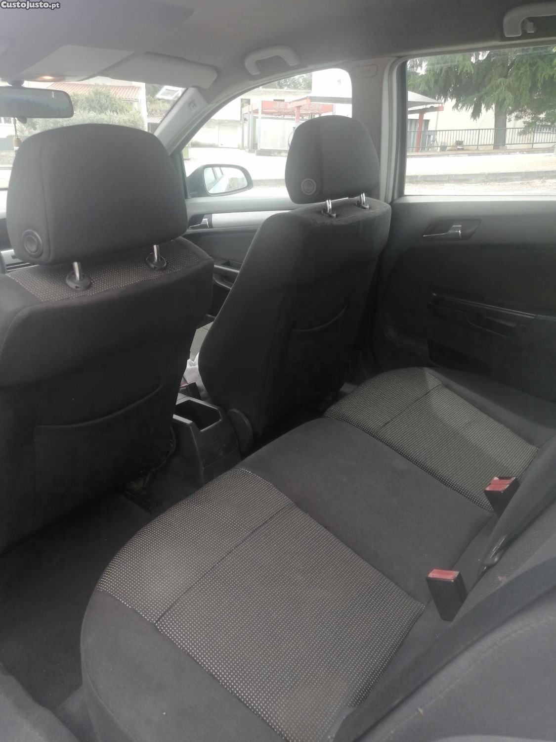 Opel Astra 1.3cdti — fotografia 3