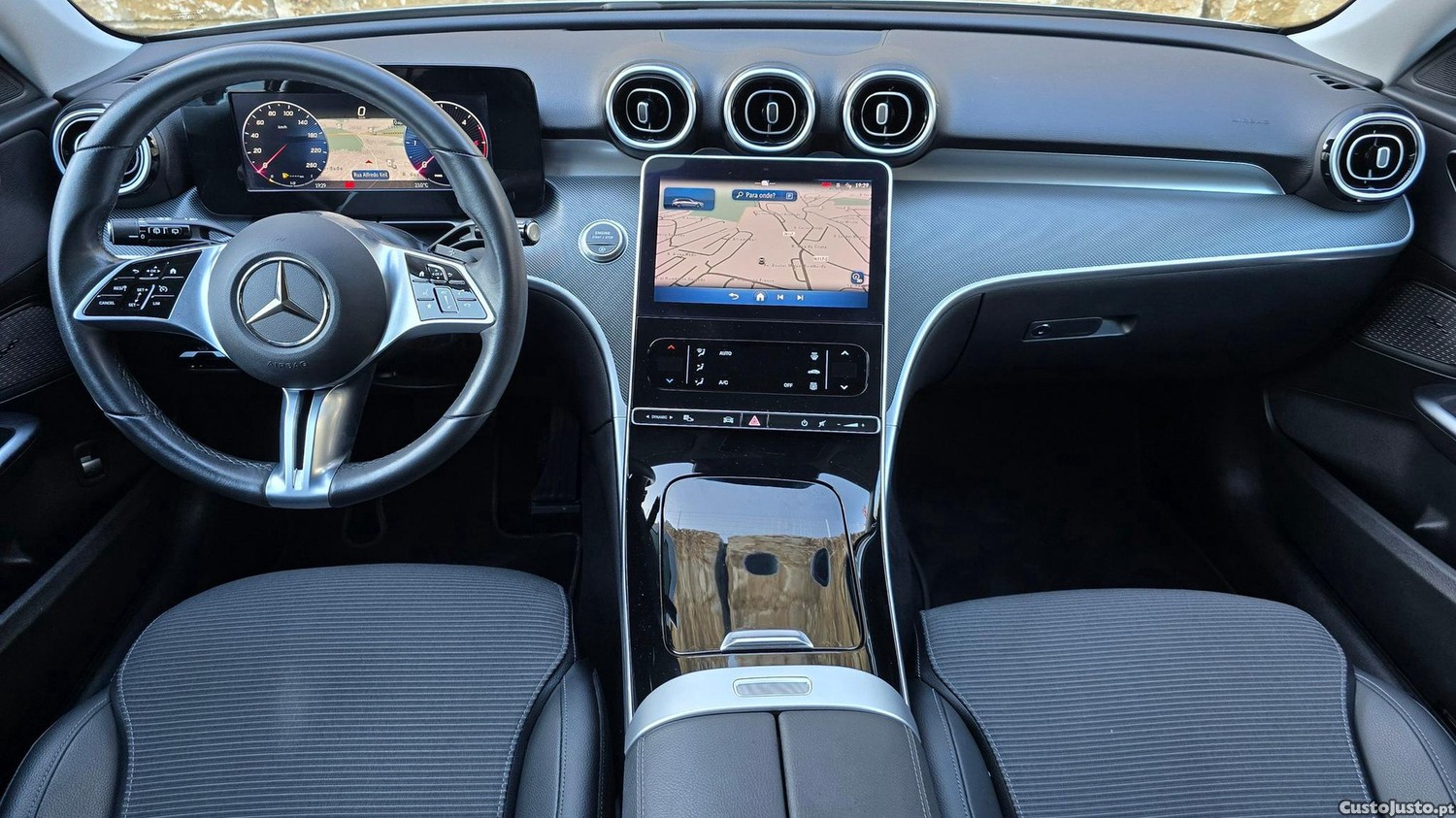 Mercedes-Benz C 200 d Avangarde Aut. — fotografia 19