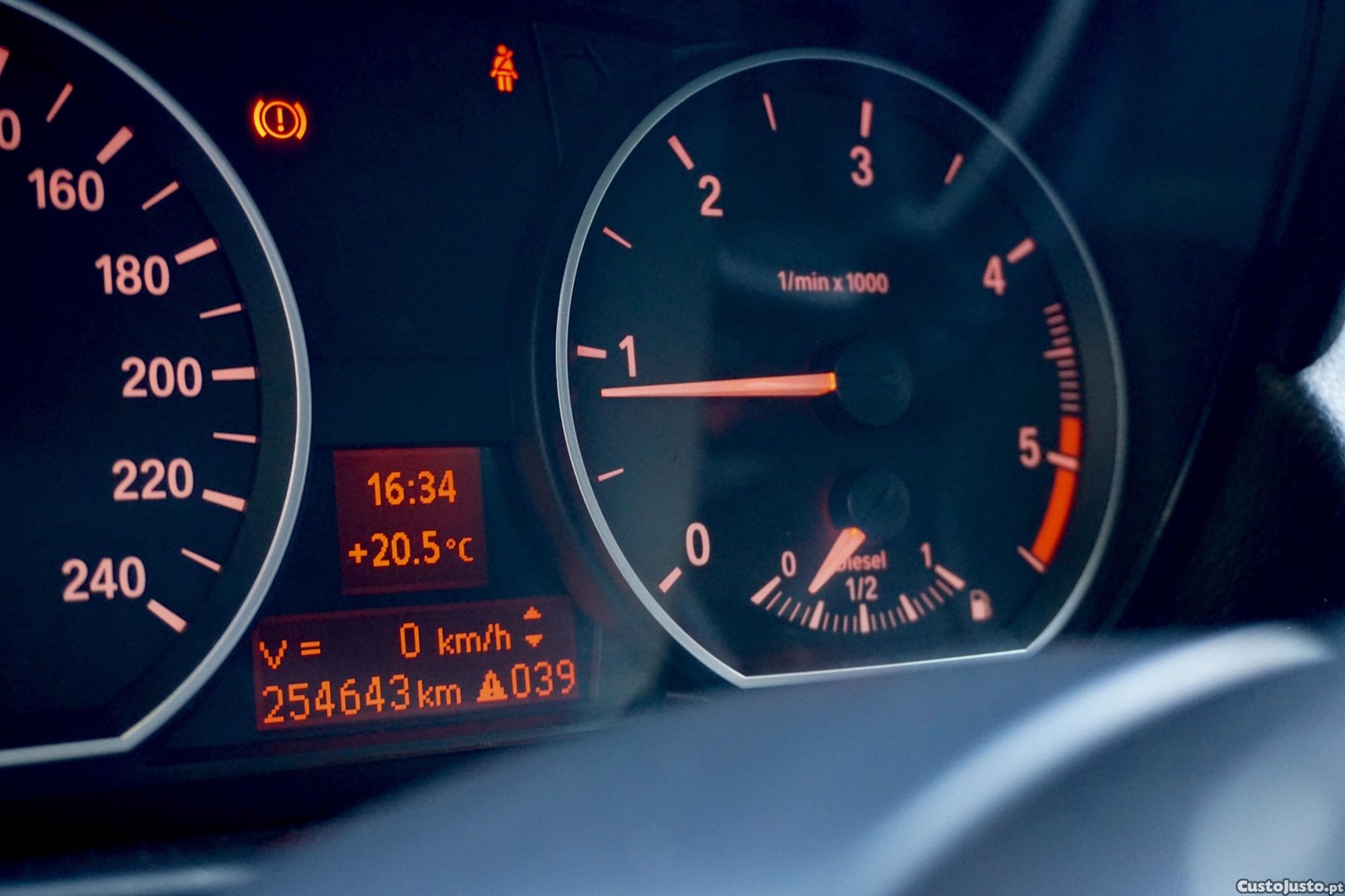 BMW 118 Pack M — fotografia 7