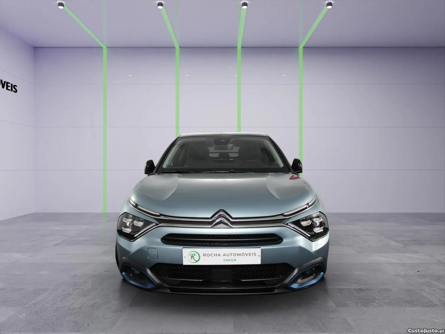 Citroën e-C4 50 kWh Shine — fotografia 11