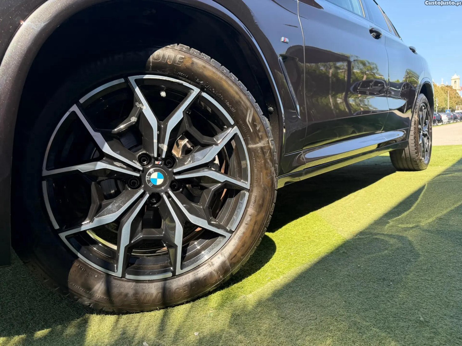 BMW X4 20 d xDrive Pack M Auto — fotografia 28