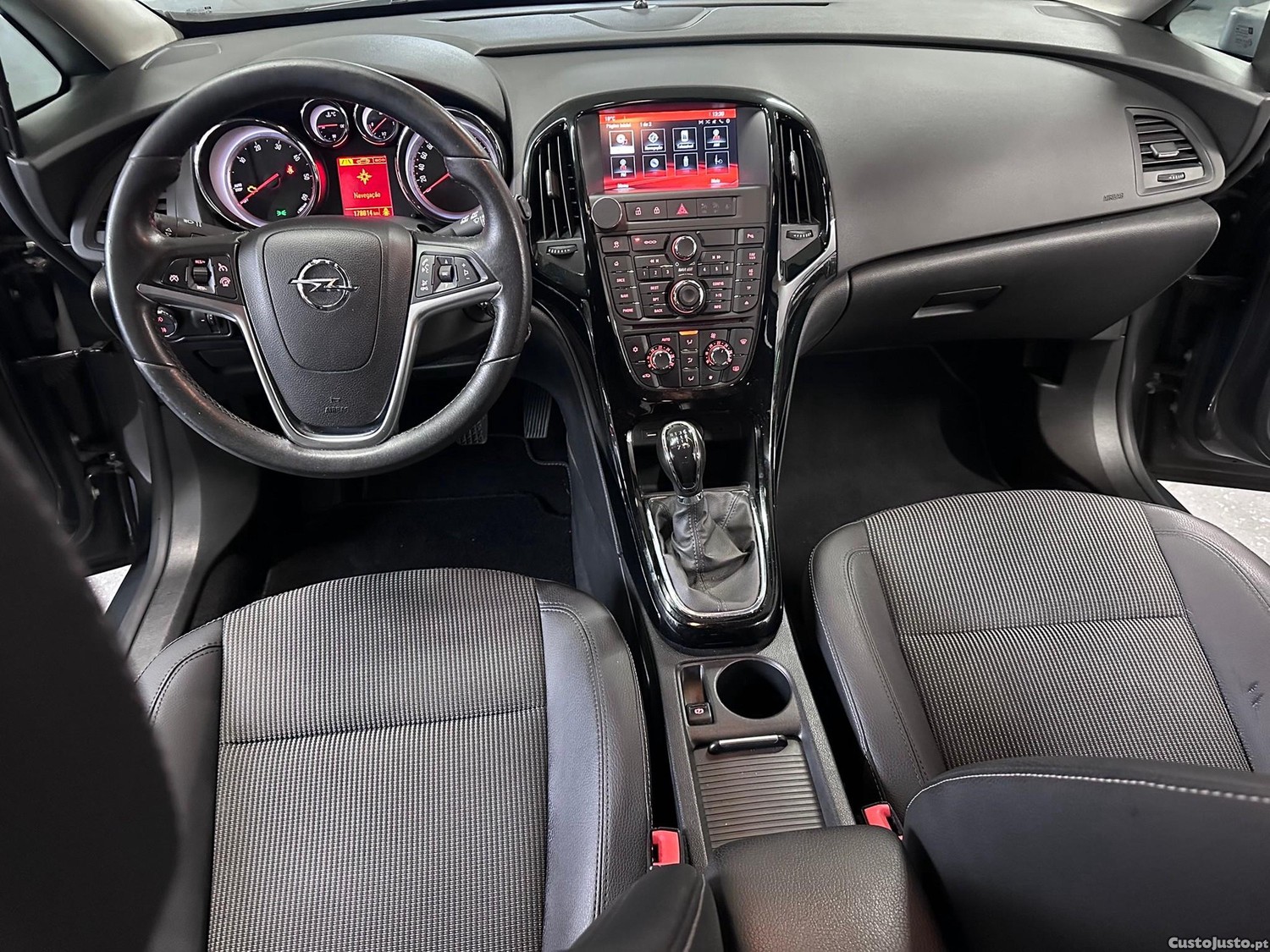 Opel Astra Sports Tourer 1.6 CDTi Cosmo S/S — fotografia 3
