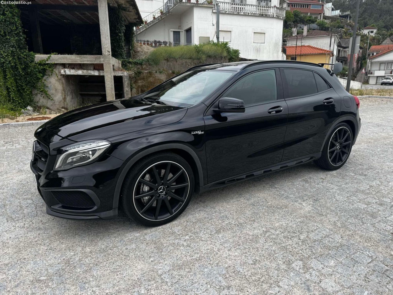 Mercedes-Benz GLA 45 AMG 4MATIC — fotografia 9