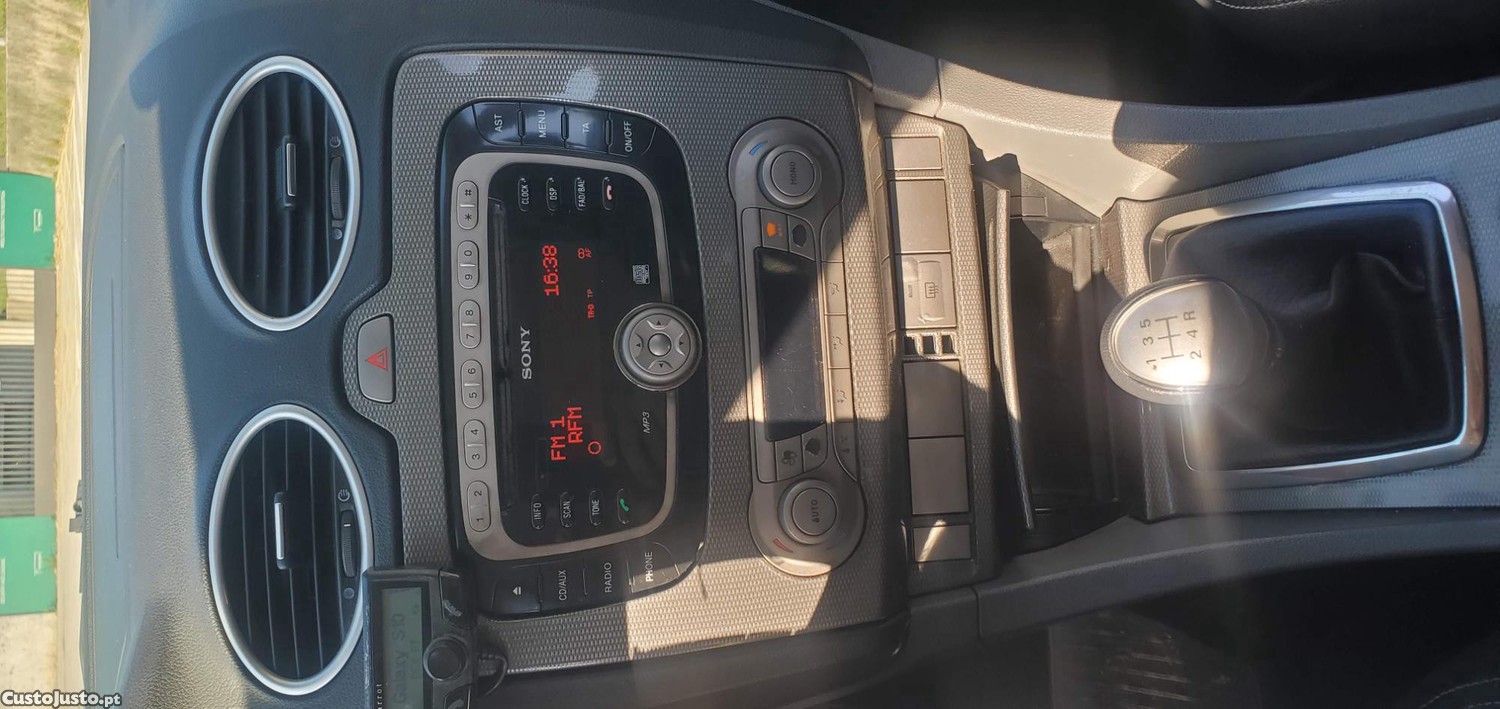 Ford Focus Titanium — photo 3