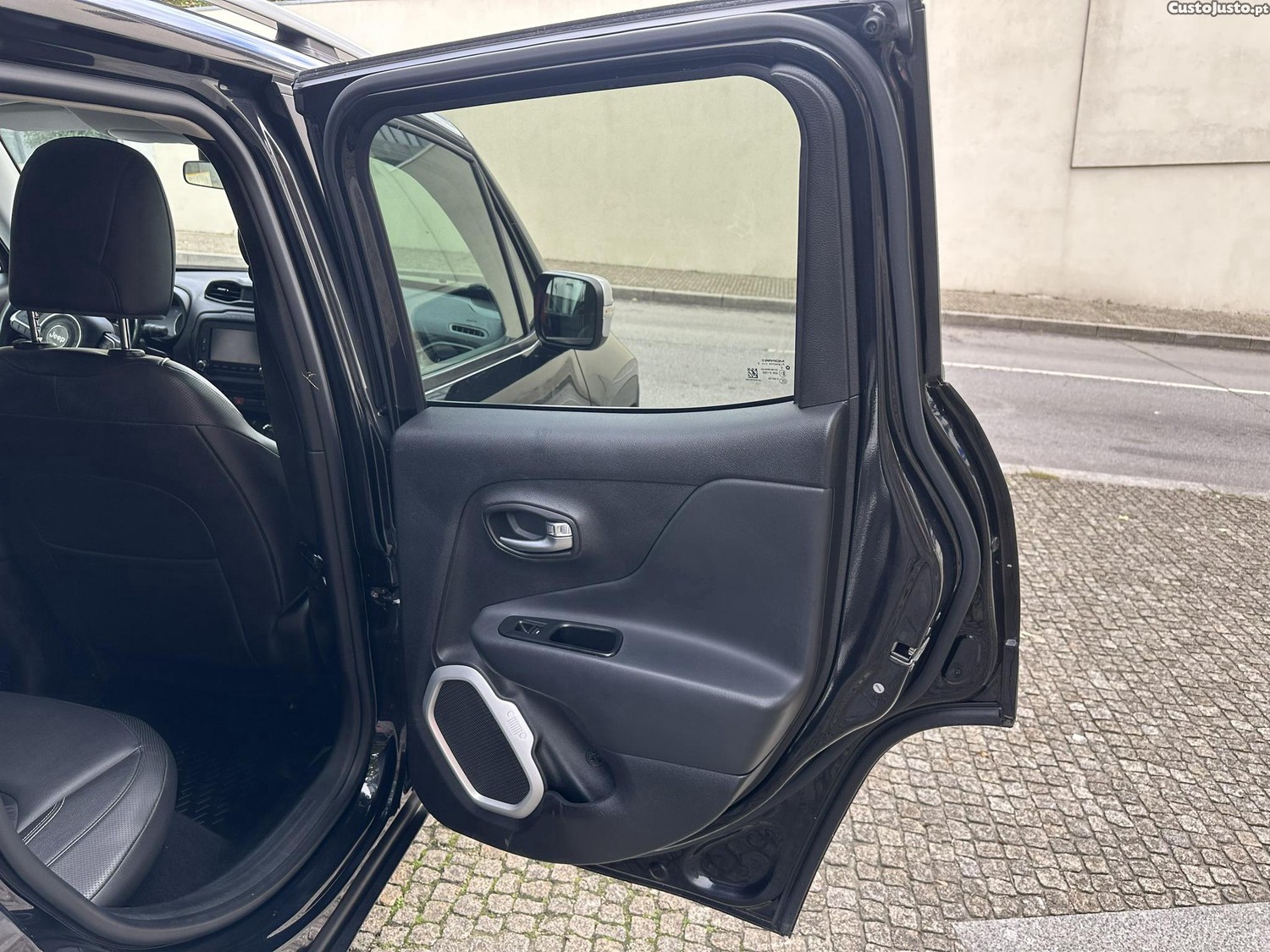 Jeep Renegade 1.6 MJD Limited — fotografia 3