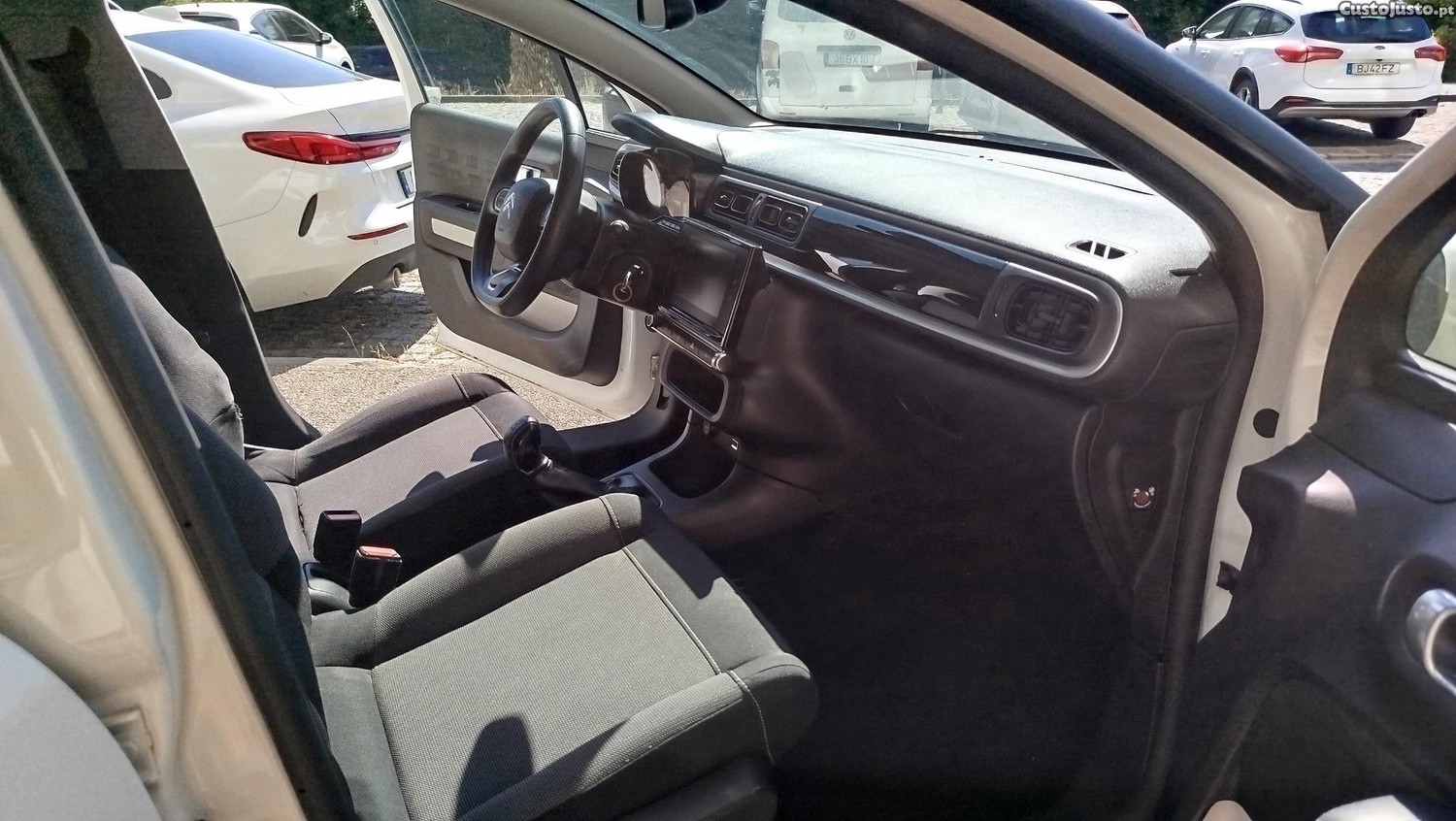 Citroën C3 1.2 PureTech Feel — fotografia 4