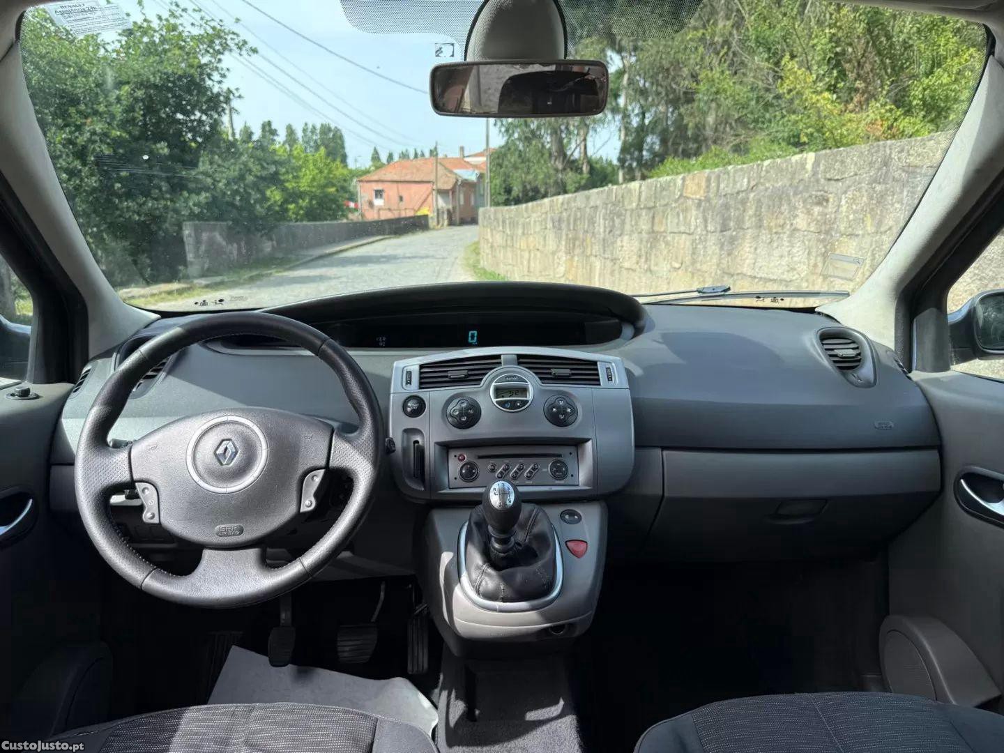 Renault Scénic 1.5 dci s — fotografia 7