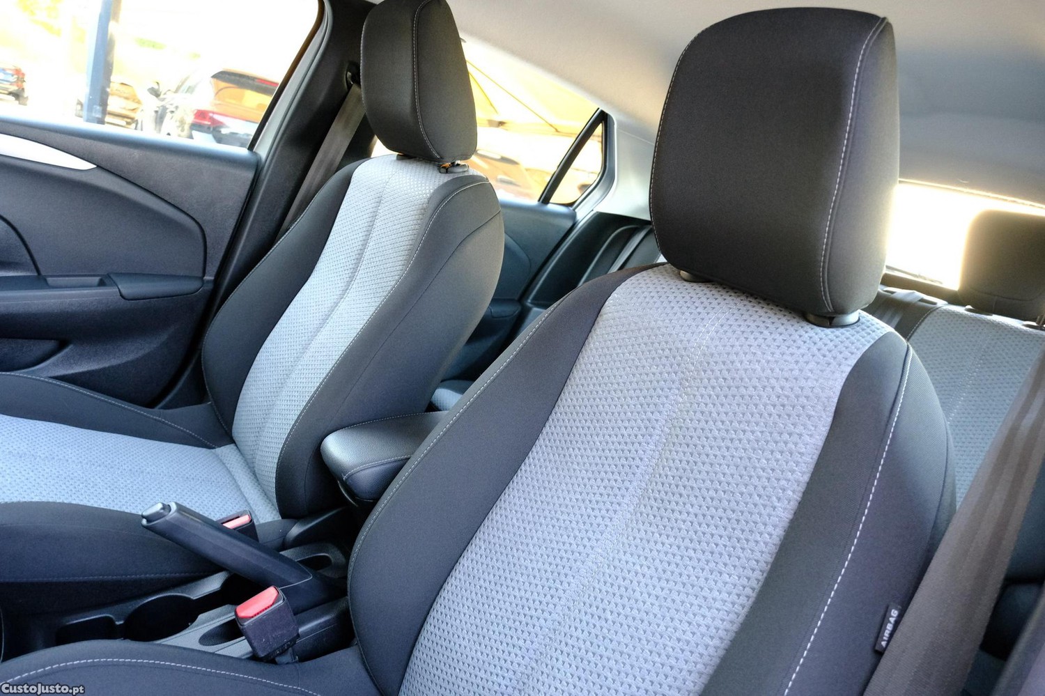 Opel Corsa 1.2 Edition — fotografia 18