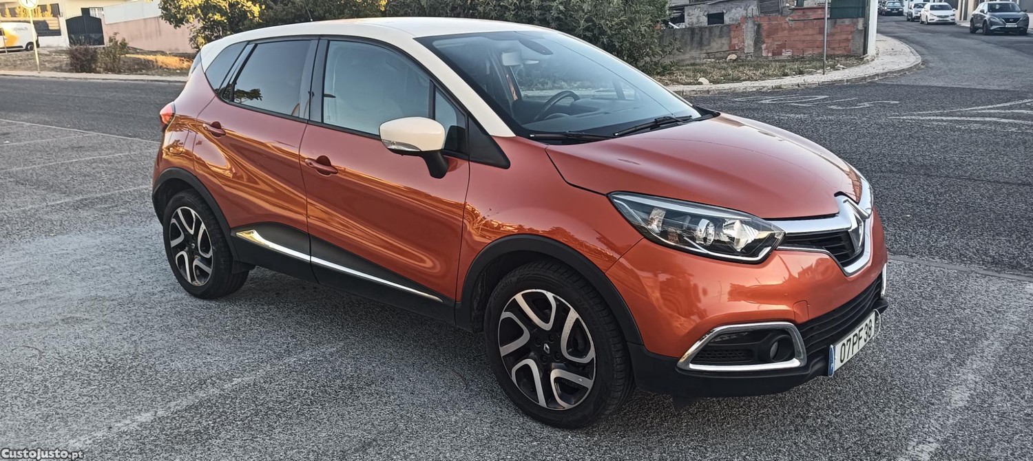Renault Captur 1.5 dci Diesel — fotografia 5