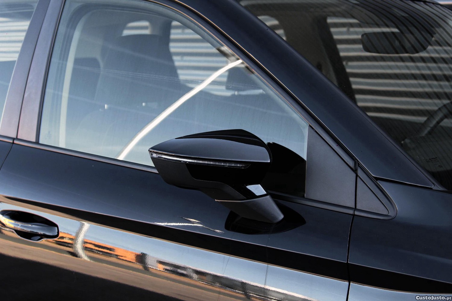 SEAT Arona 1.0 TSI Style — fotografia 23
