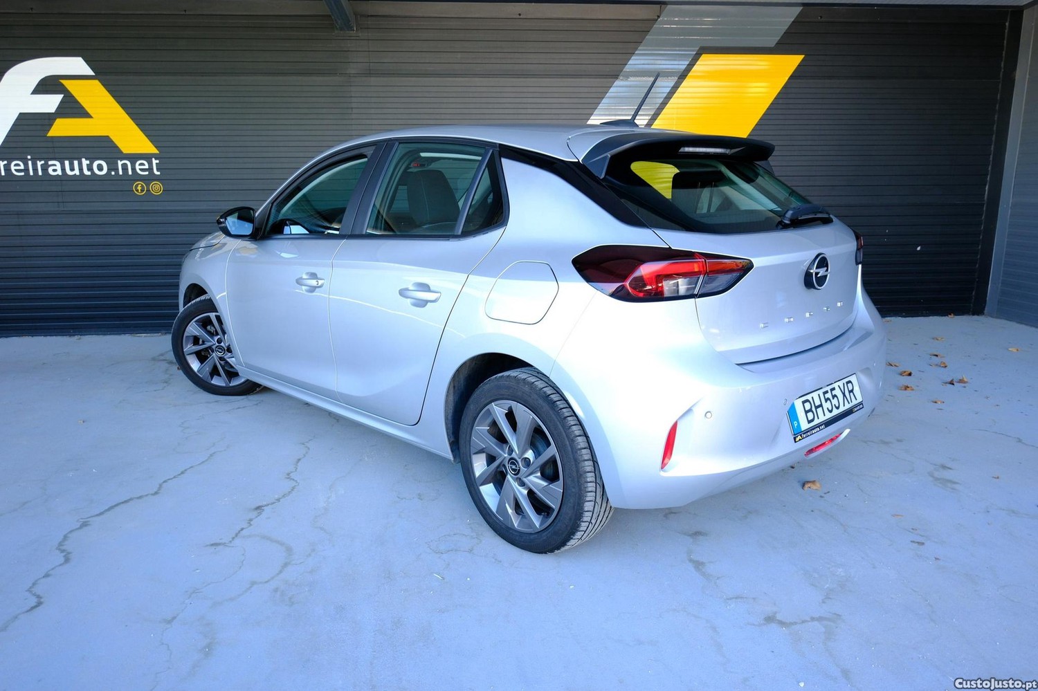 Opel Corsa 1.2 Edition — fotografia 24