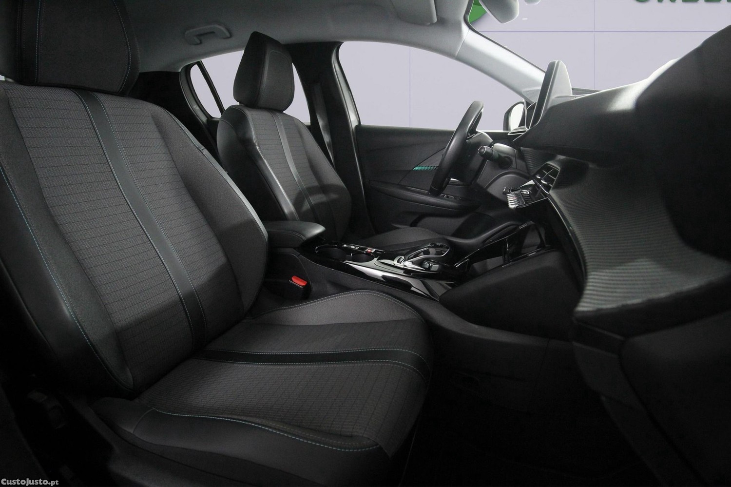 Peugeot 208 eActive 51 kWh — fotografia 3