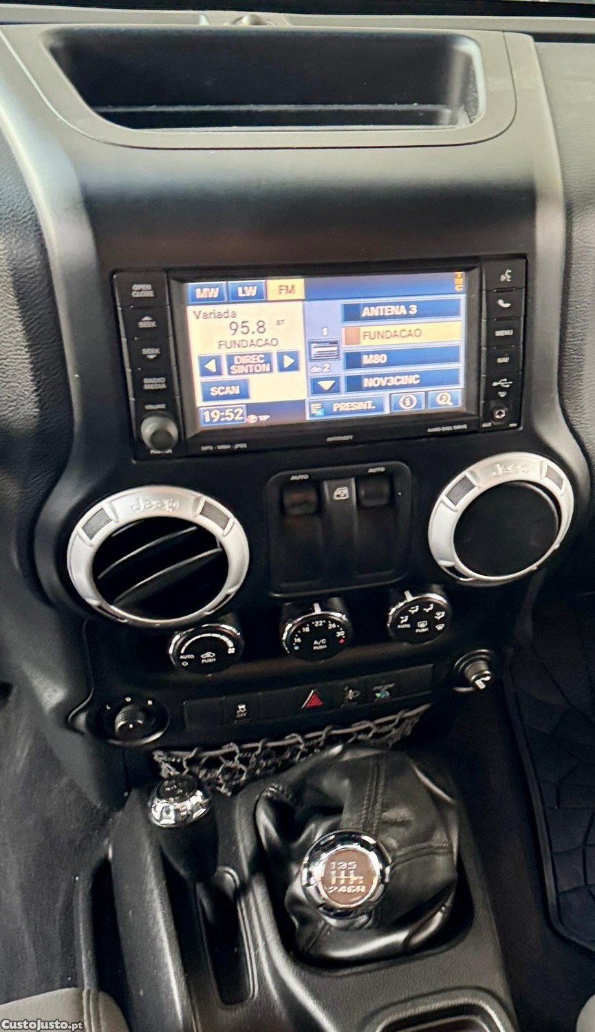Jeep Wrangler 2.8 CRD MTX Sahara Limited — fotografia 14