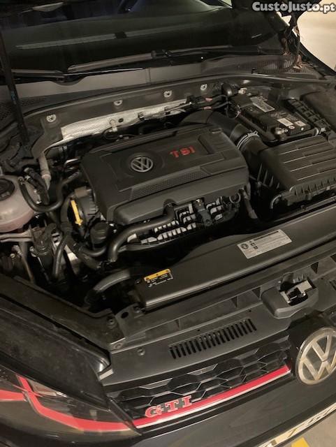 VW Golf GTI 2.0 TSI 7.5 Performance - 19 — photo 4