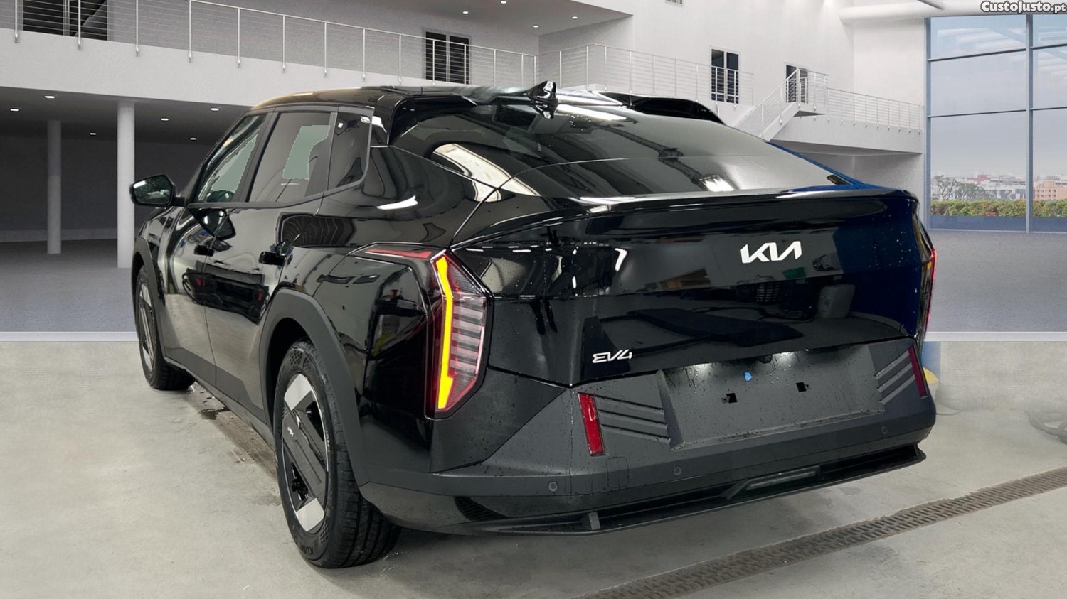 Kia  KIA EV4 FASTBACK LONG RANGE UPGRADE 81.4 kWh 204cv - 26 — photo 4