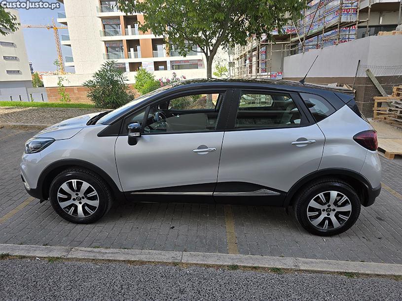 Renault Captur 0.9 TCE Exclusive 99.000kms — fotografia 11